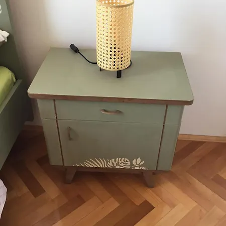 Appartement In Split-place To *