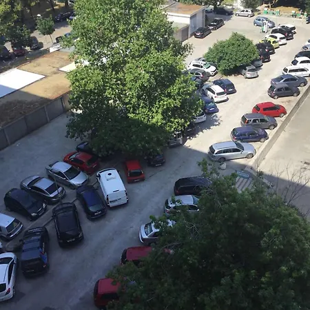 In Split-place To