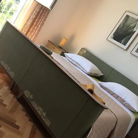 In Split-place To * Split